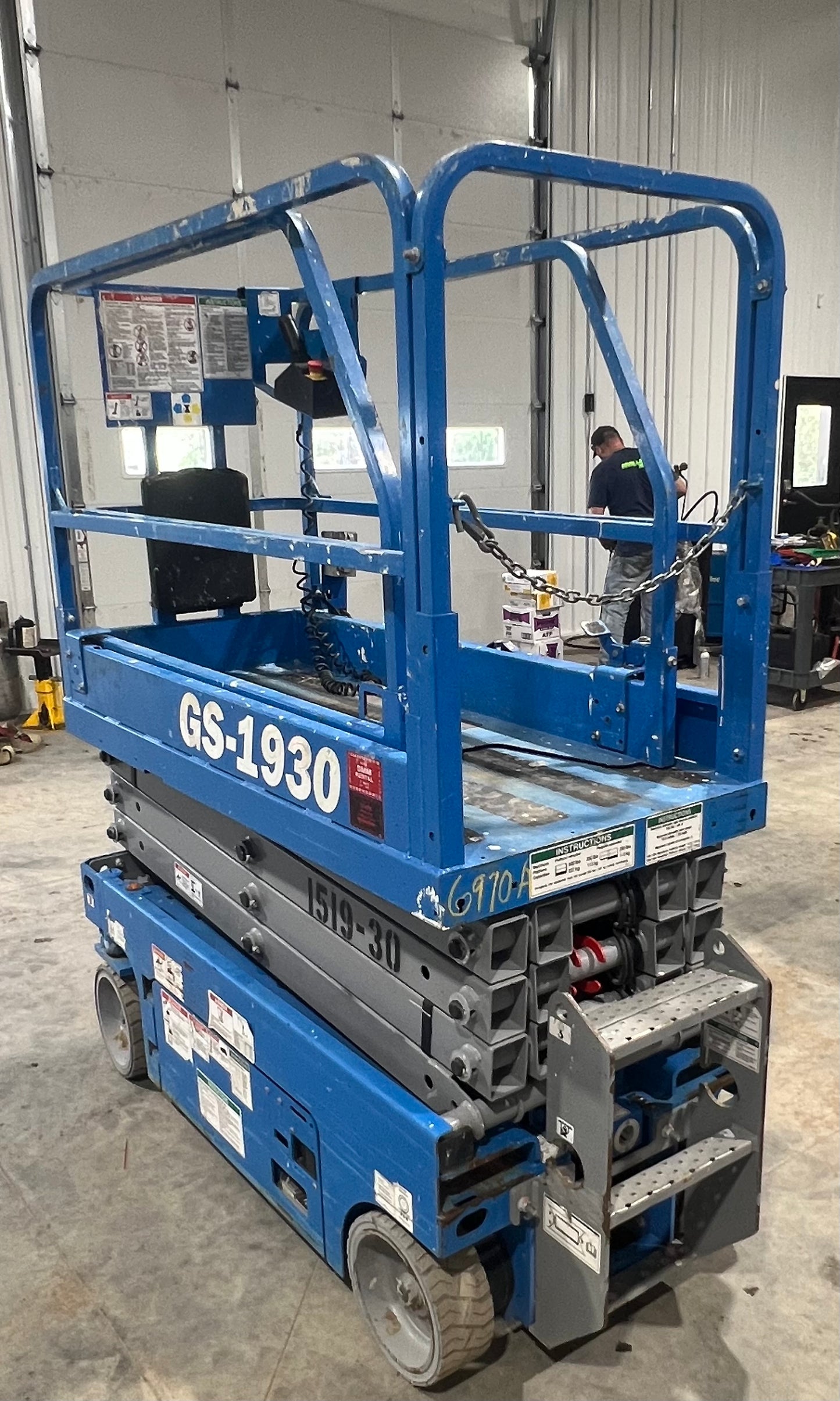 2020 Electric Genie Scissor 120 hours