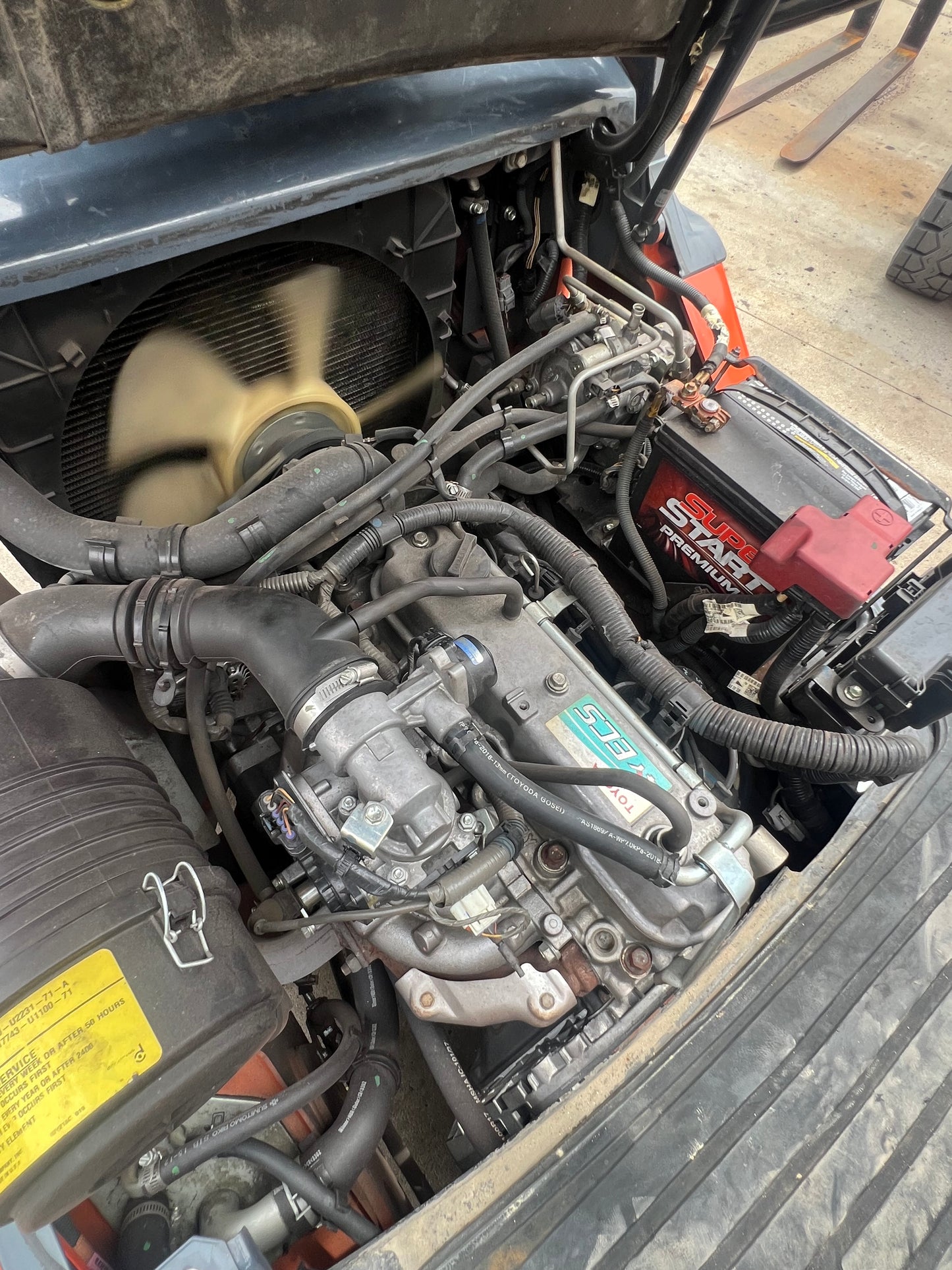 2018 Toyota Forklift 6000lb Lift Capacity, Fork Positioner Carriage