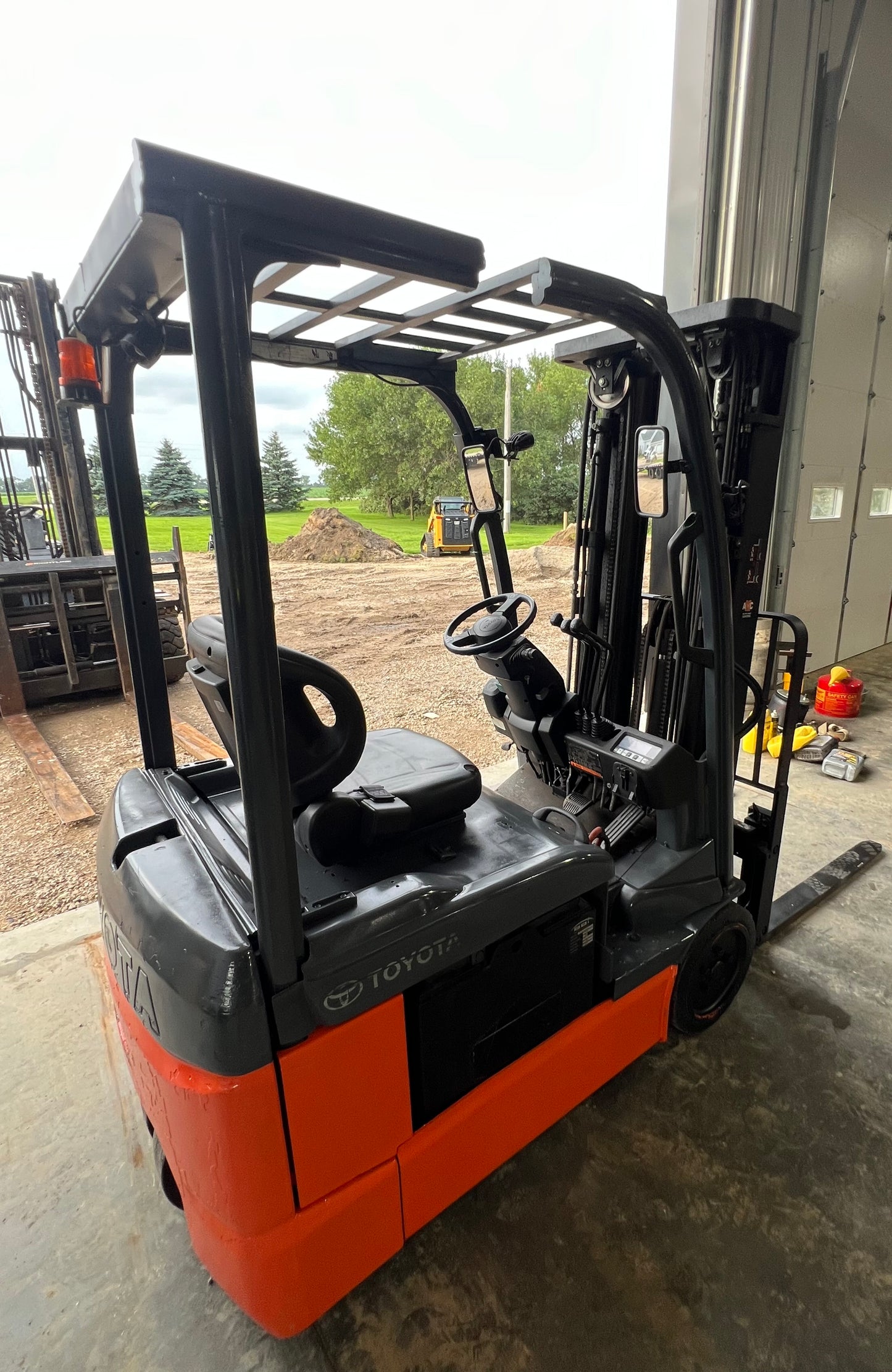 2019 Toyota Electric Forklift 3000lb Lift Capacity
