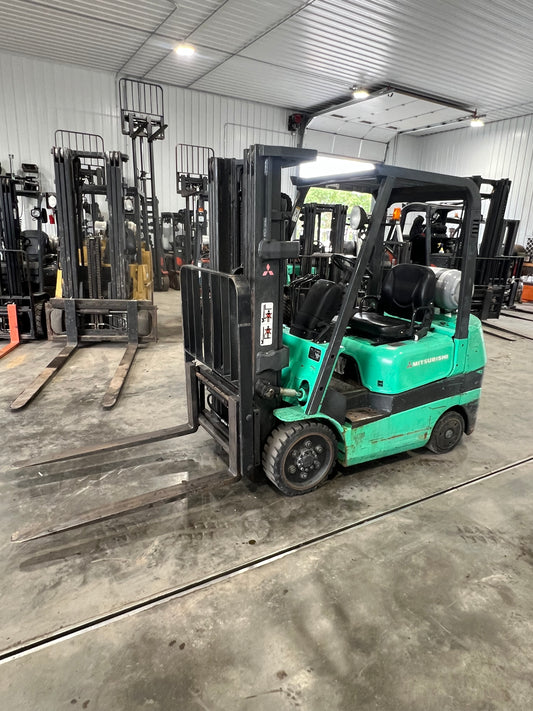 2001 Mitsubishi Forklift 5000lb Lift Capacity