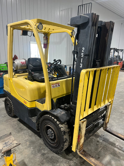 2019 Hyster Forklift 5000lb Lift Capacity (Fork Positioner!)