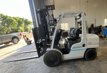 2017 Nissan Uni-Carrier Forklift, Fork Positioner! 7000lb Lift Capacity