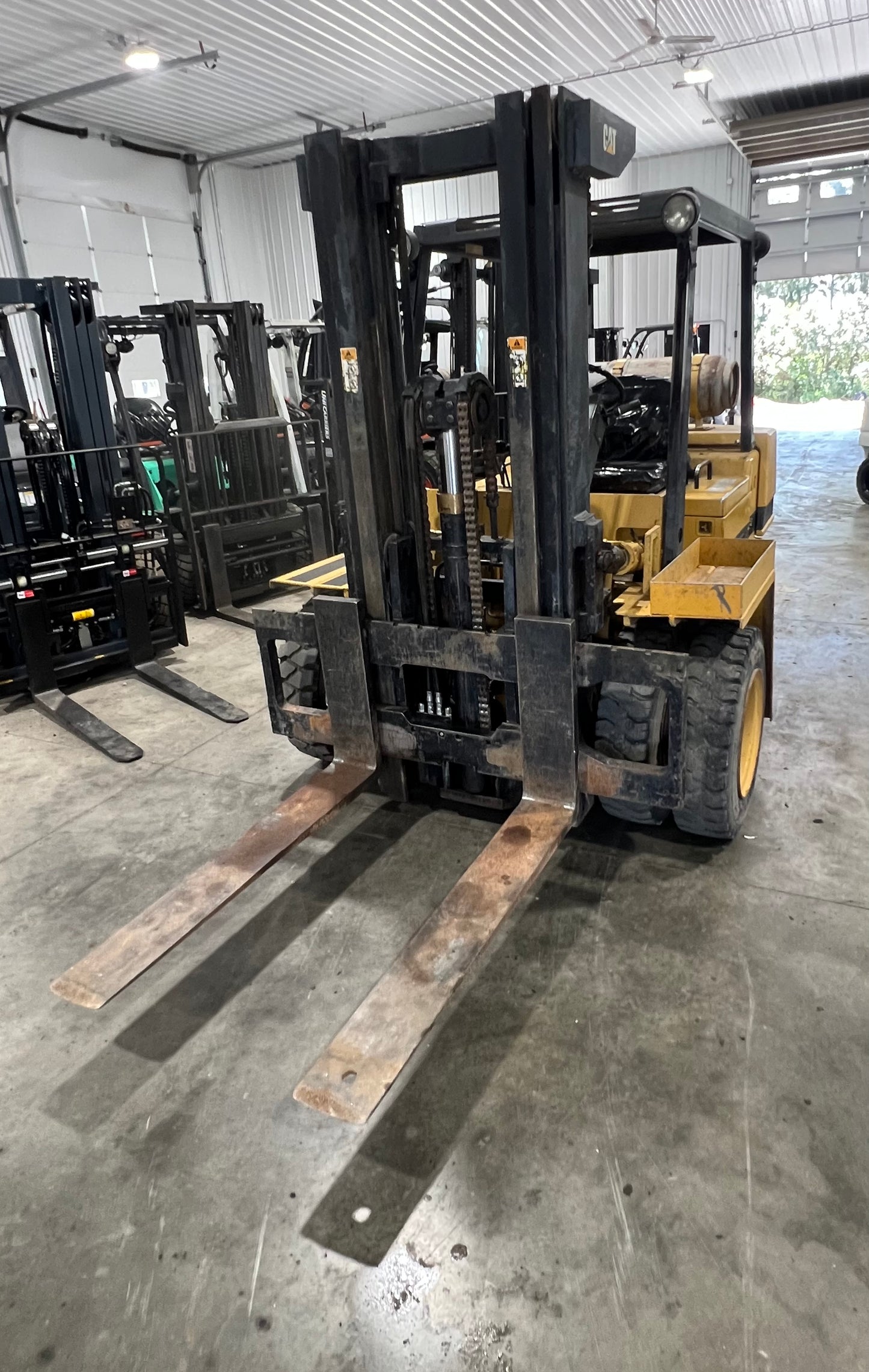 1991 Cat Forklift 8000lb Lift Capacity (Nice Original Unit!