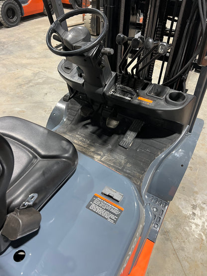 2018 Toyota Forklift 5000lb Lift Capacity! Fork Positioner! Diesel
