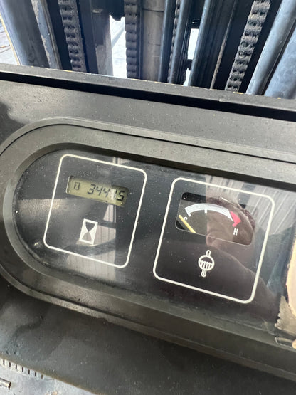 1999 Yale Forklift 5000lb Lift Capacity (Low Hrs!