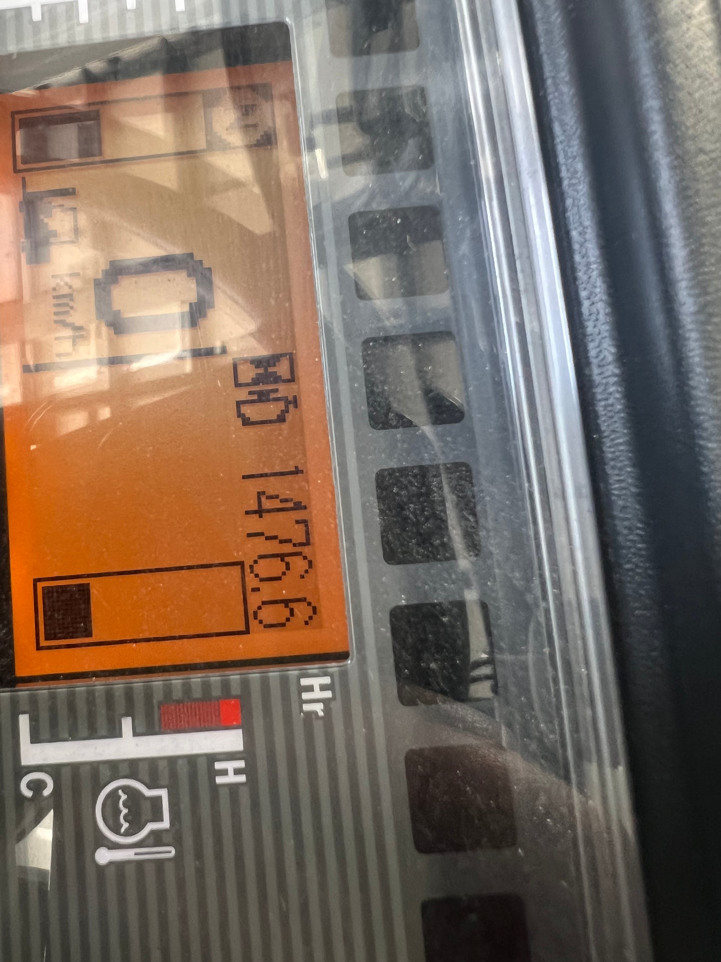 2025 Mitsubishi Forklift 6000lb Lift Capacity (Fork Positioner!