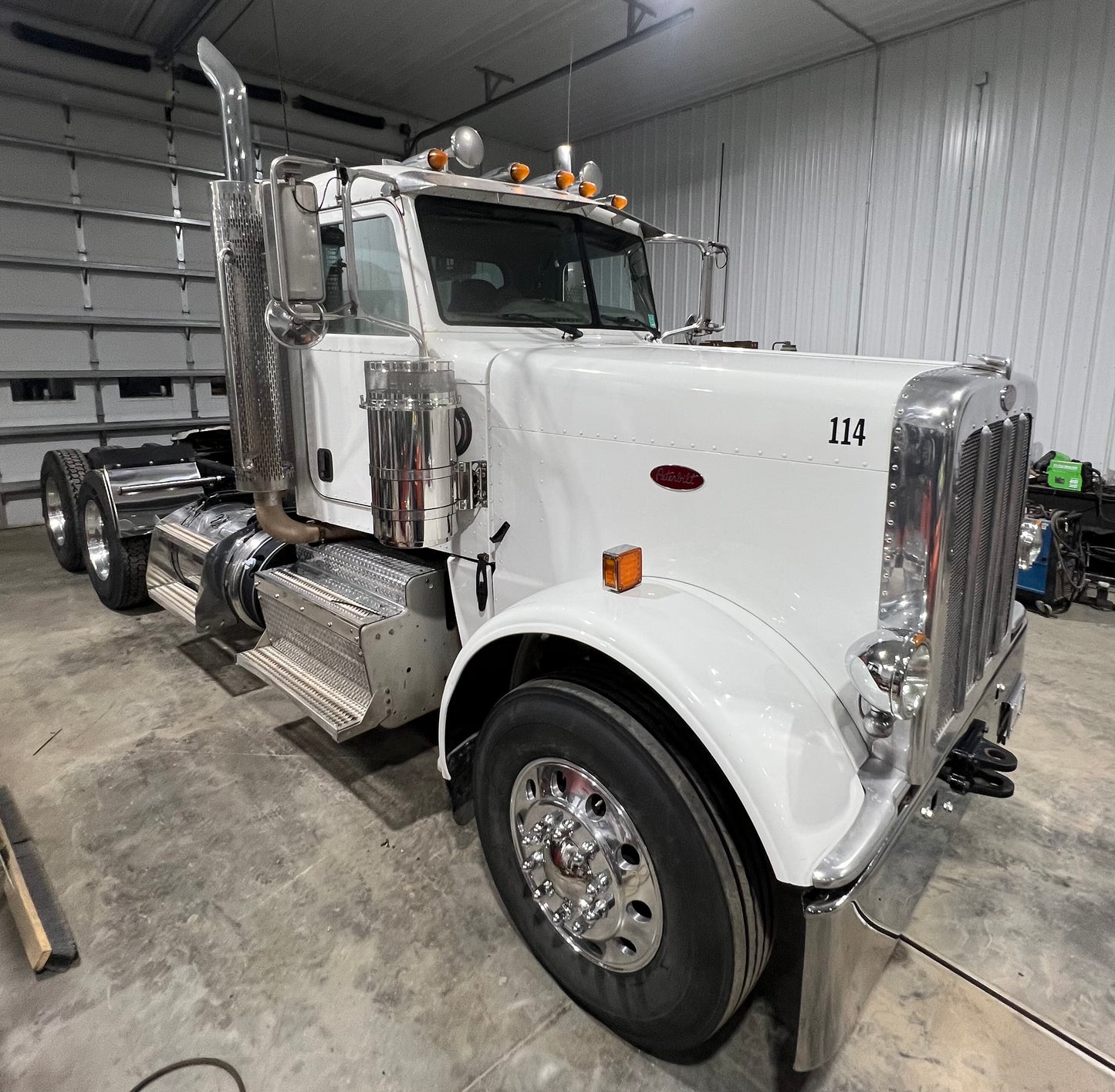 2012 Peterbilt 389 Truck