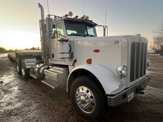 2012 Peterbilt 379 (Warranty!