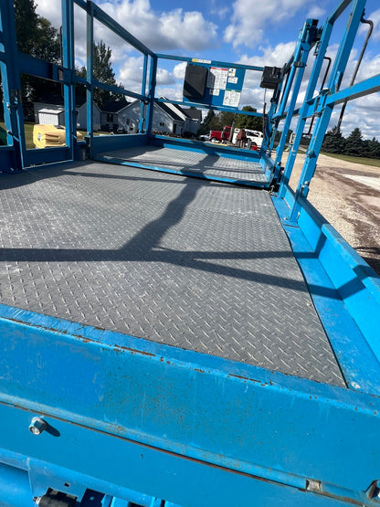 2017 Genie Scissor Lift All Terrain 33’ Max Height
