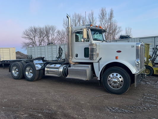 2012 Peterbilt 389 Truck