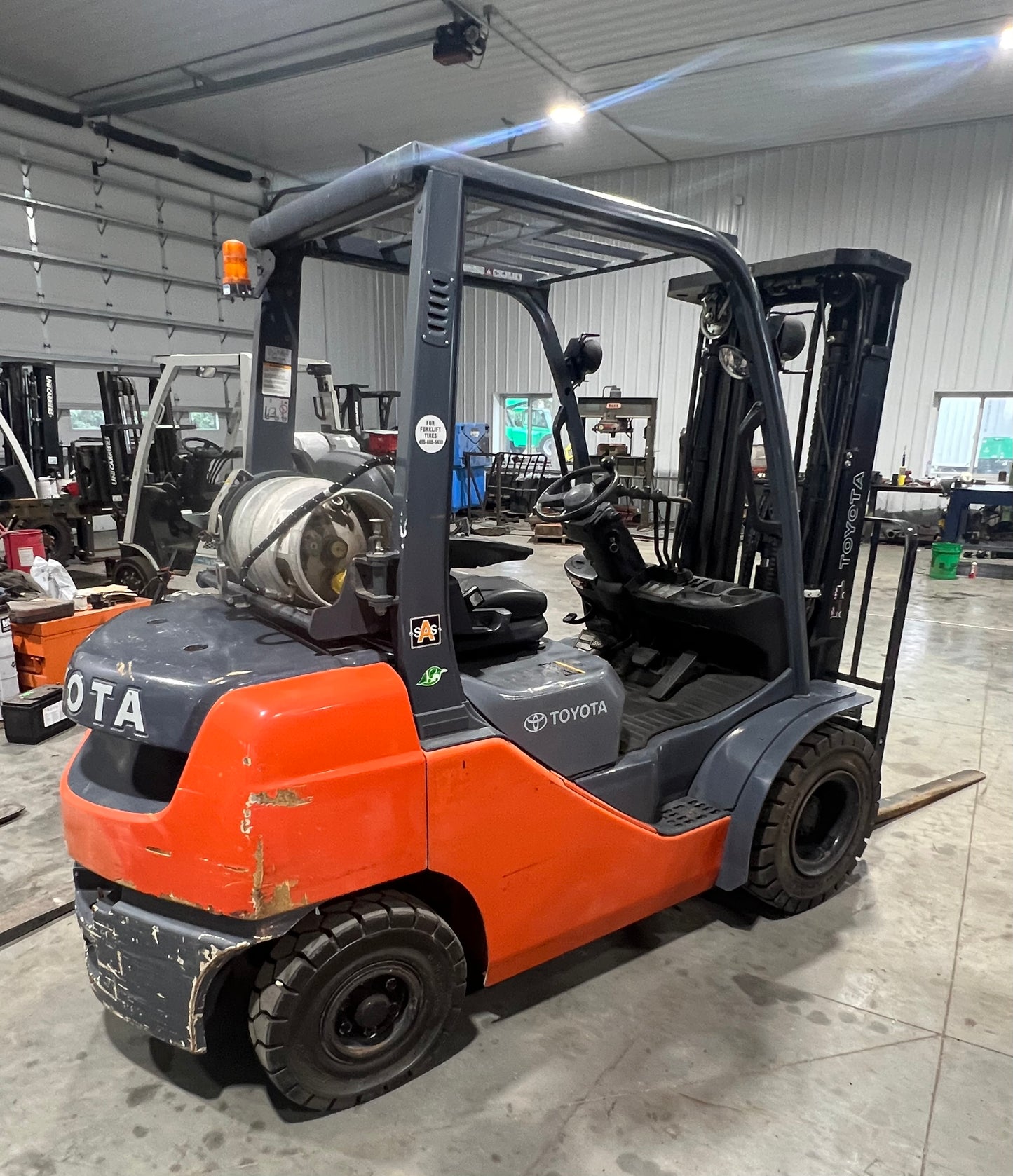 2012 Toyota Forklift 5000lb Lift Capacity, Only 2075 Original Hours!!