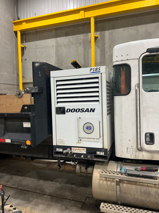 2018 Air Compressor 185 CFM Low Hours 150