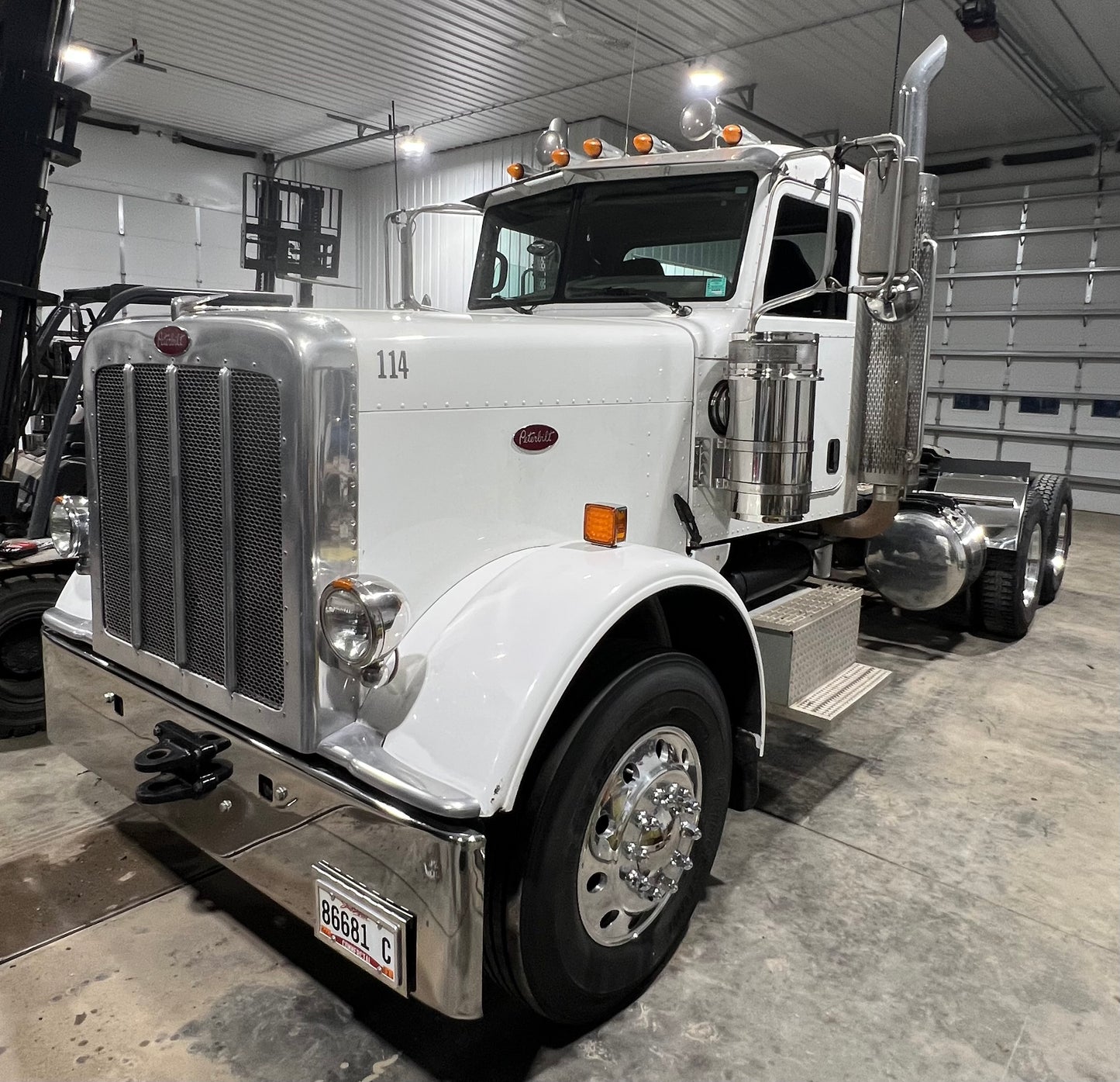 2012 Peterbilt 389 Truck
