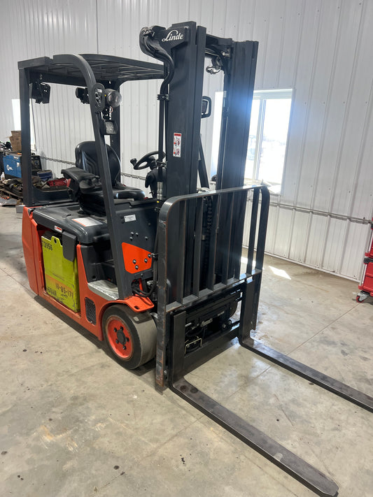2021 Linde Forklift Electric 36 volts