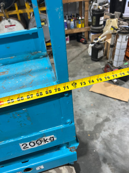 2010 Airman Track Scissor Lift
