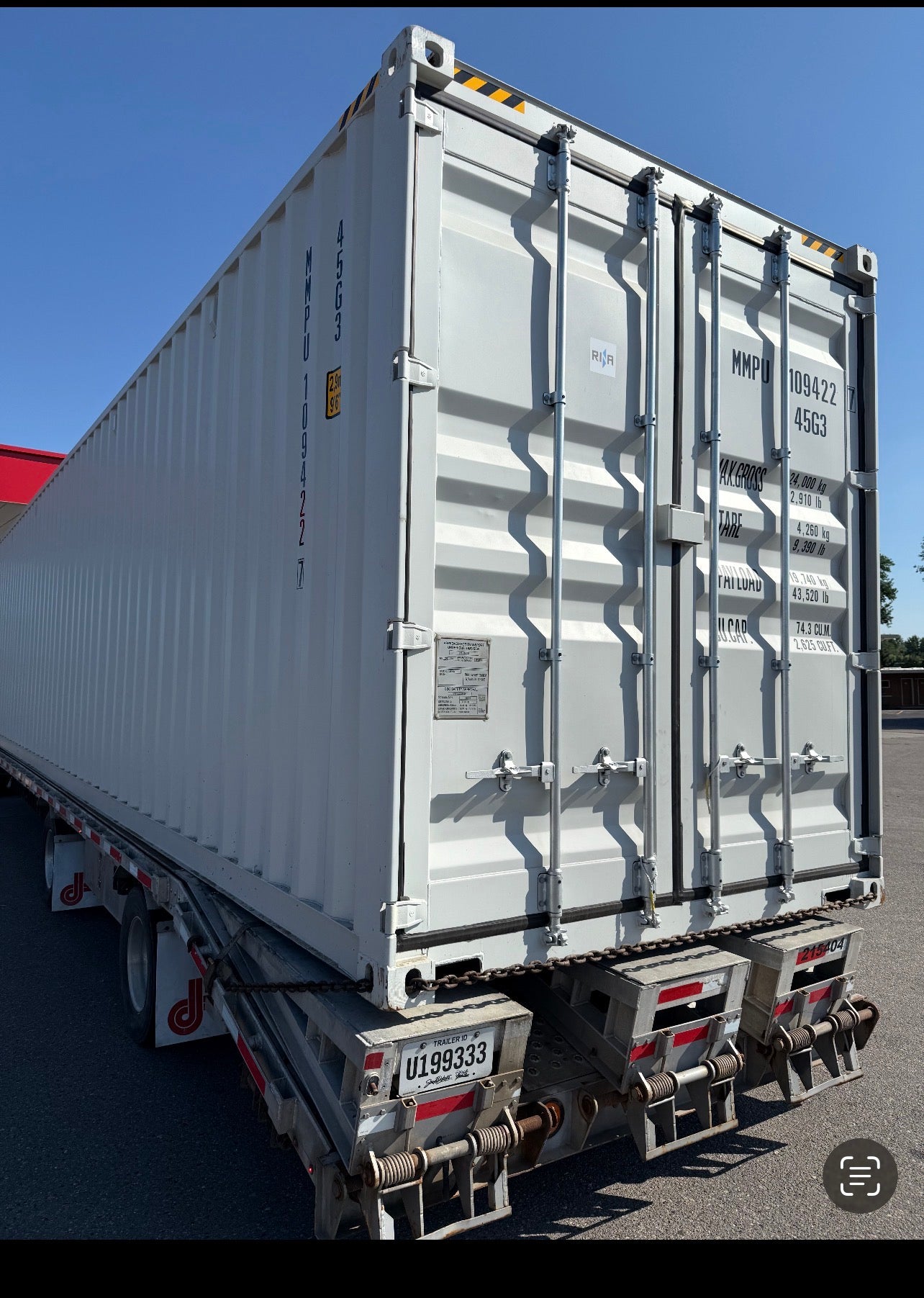 2025 Container 40’ multiple doors!