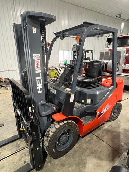 2026 Heli Forklift 5000lb Lift Capacity (Fork Positioner!!!