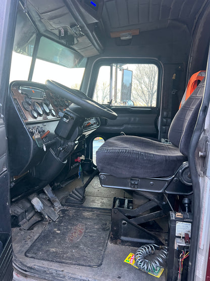 2001 Peterbilt Dump Truck 6NZ Cat!!