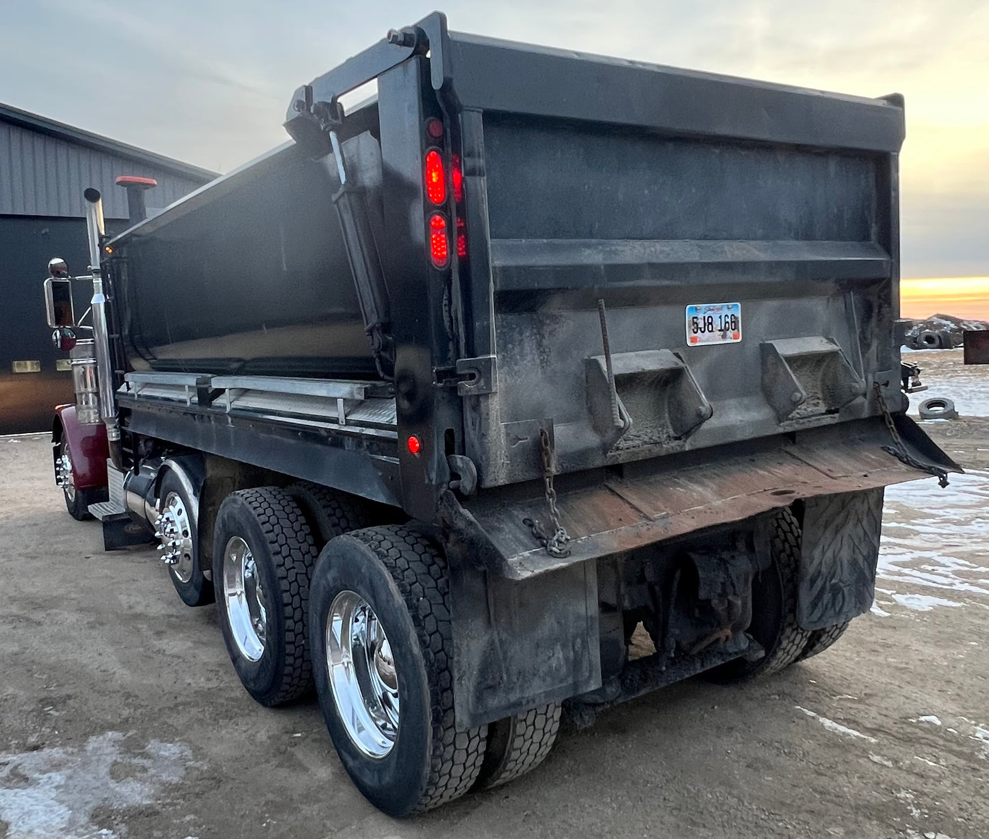 2001 Peterbilt Dump Truck 6NZ Cat!!