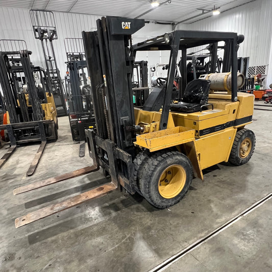 1991 Cat Forklift 8000lb Lift Capacity (Nice Original Unit!