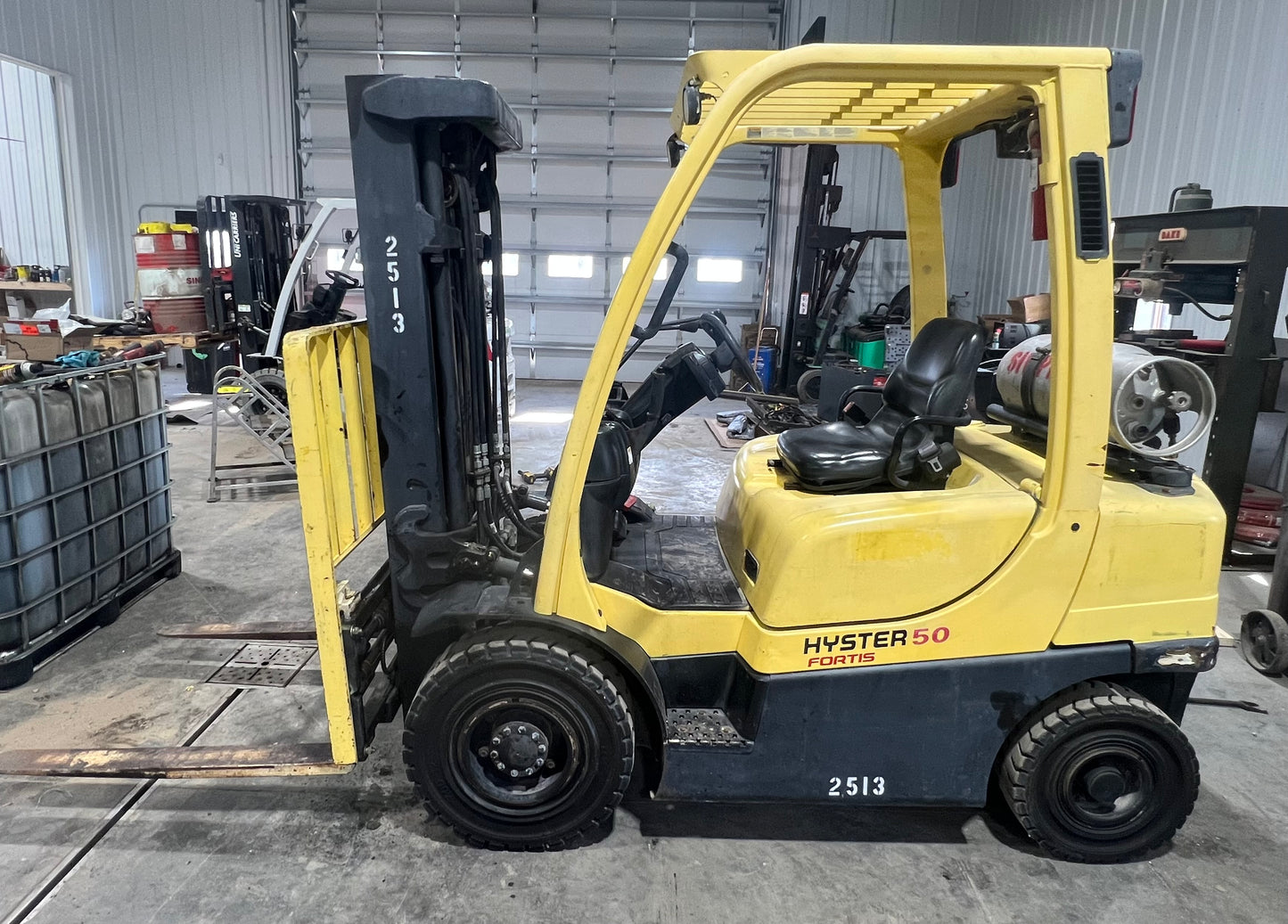 2019 Hyster Forklift 5000lb Lift Capacity (Fork Positioner!)