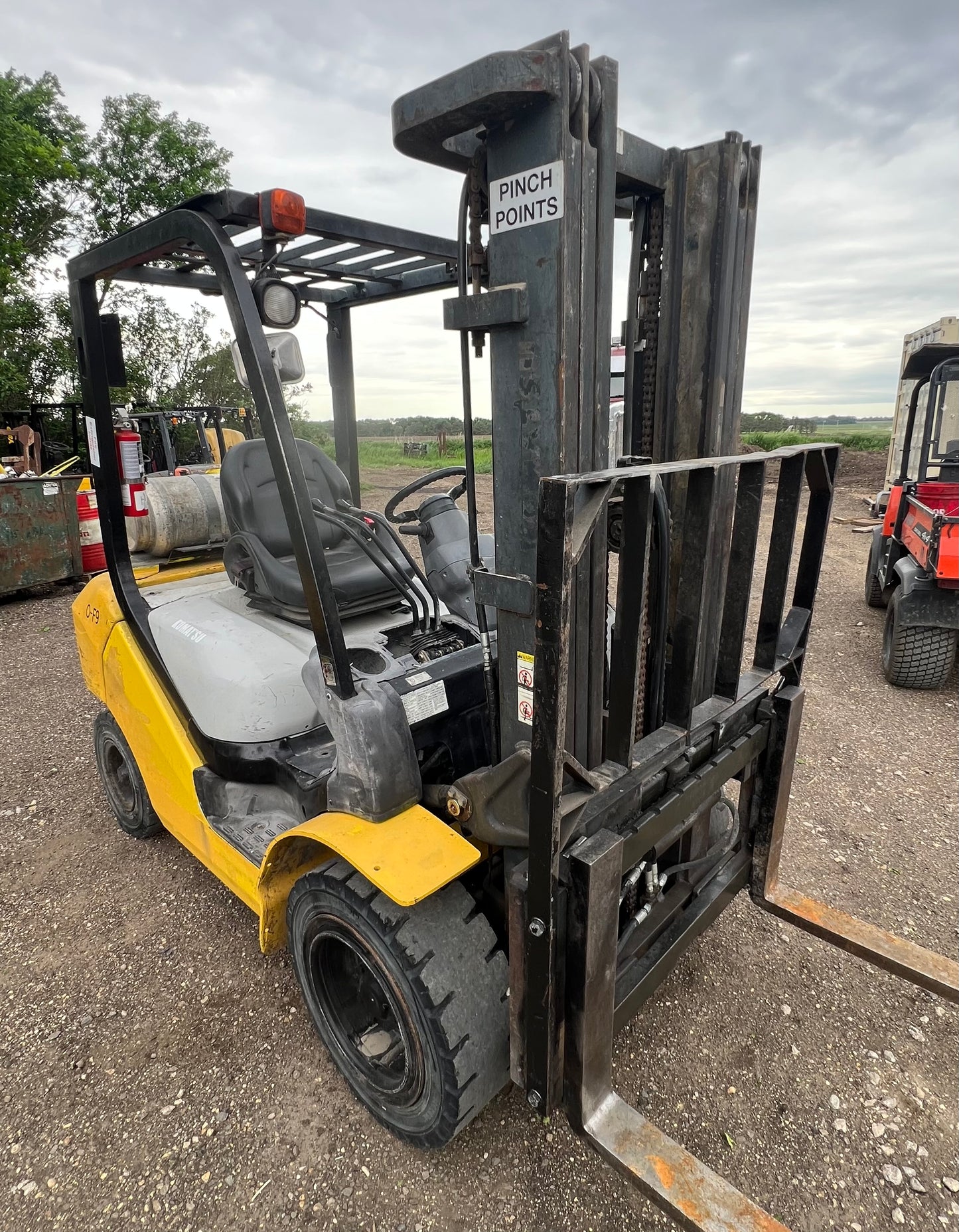 2007 Komatsu Forklift (6000lb Lift Capacity