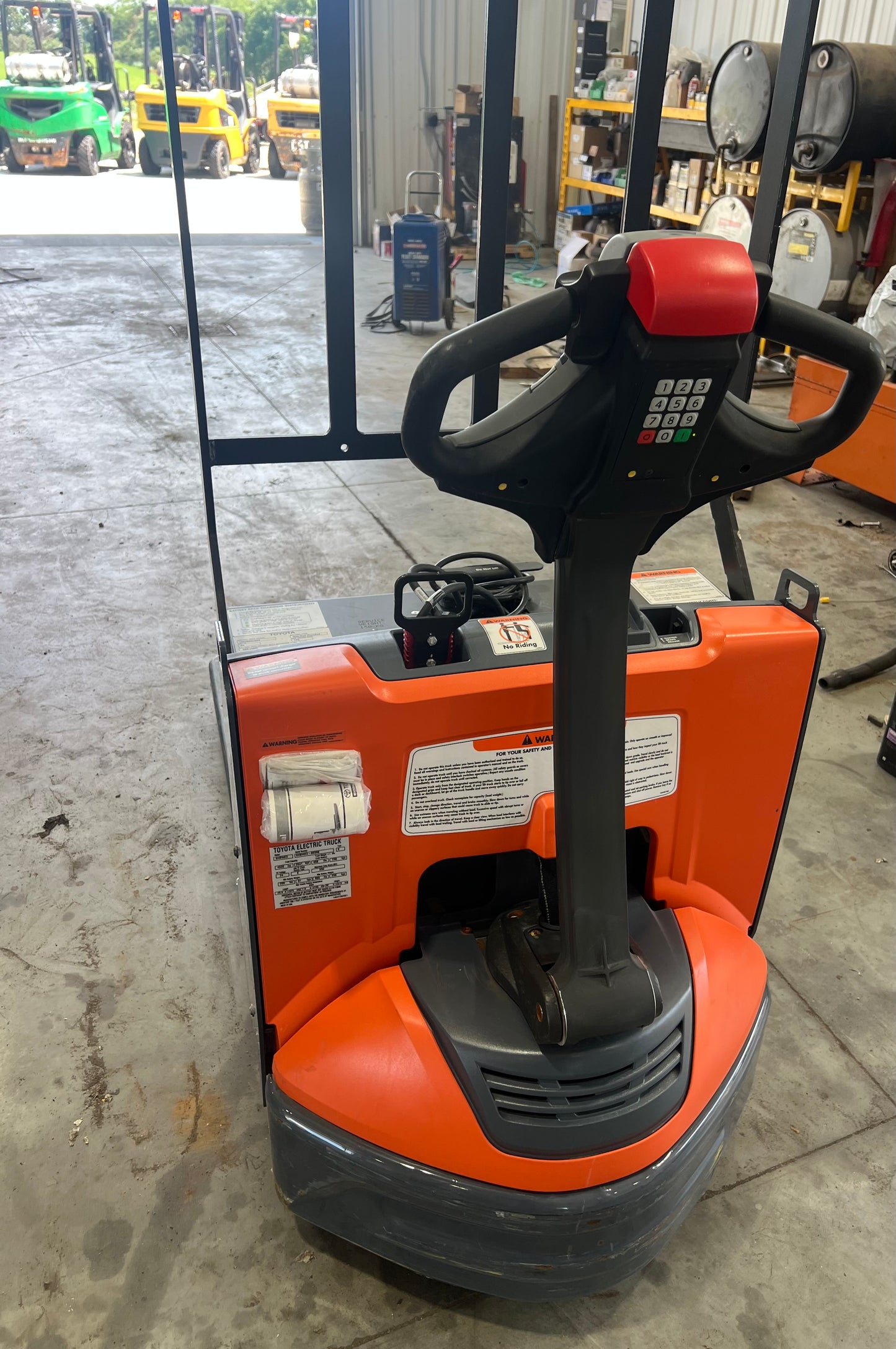 2025 Electric Pallet Jack