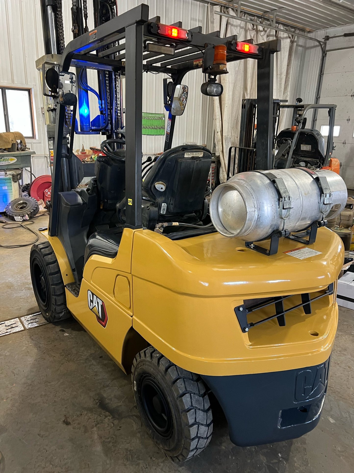 2020 Cat Forklift  6000lb