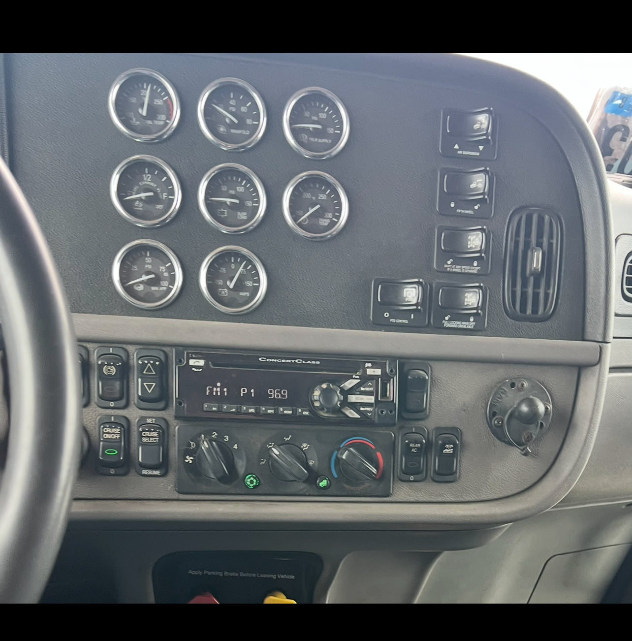 2018 Peterbilt 389 Extended Hood Low Mileage