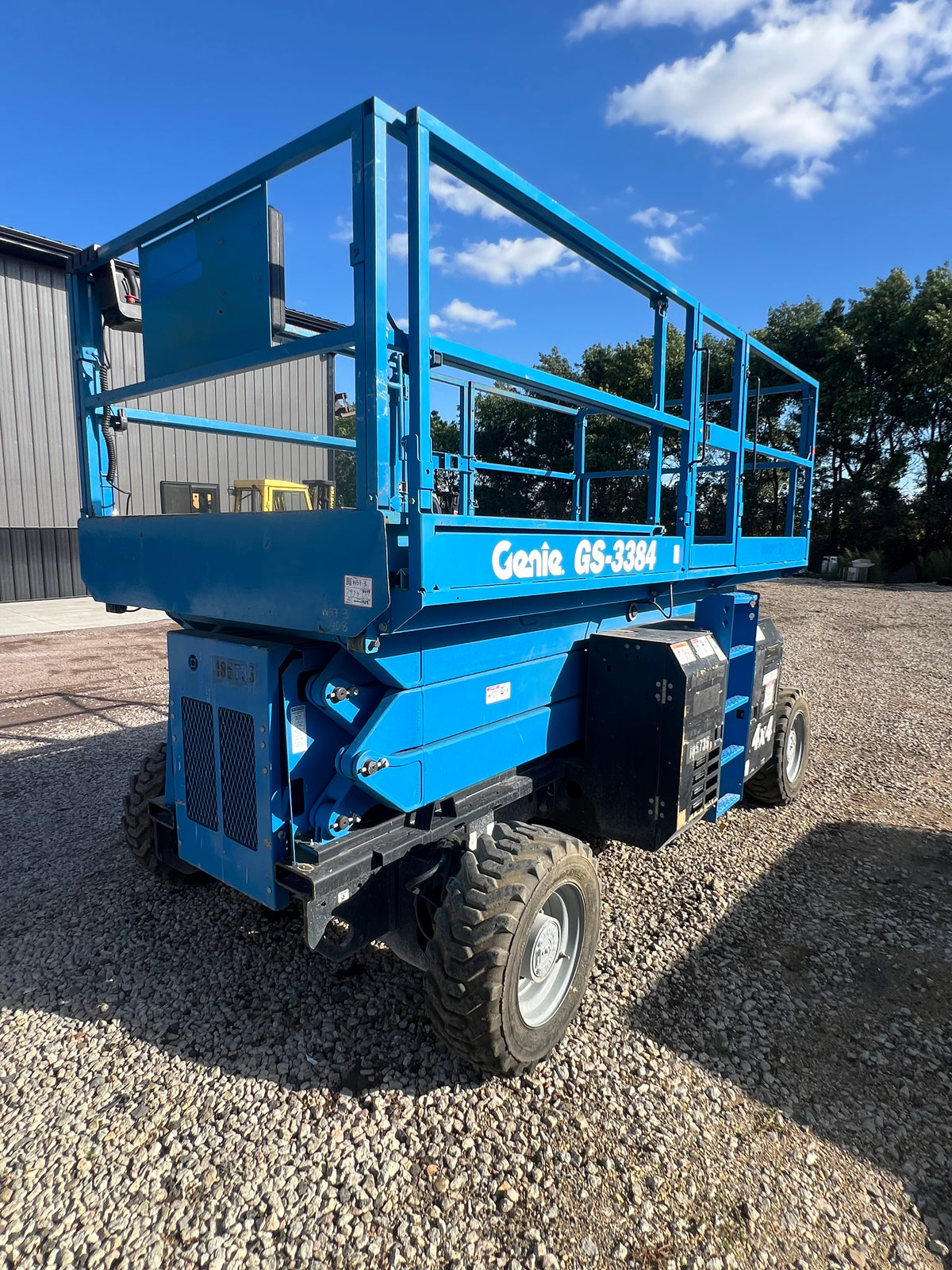 2017 Genie Scissor Lift All Terrain 33’ Max Height