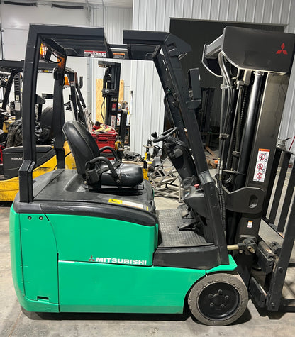 2018 Mitsubishi Forklift 48 Volts  Quad Mast 20’ Max Height