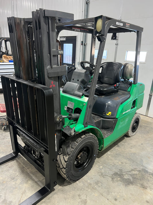 2014 Mitsubishi Forklift 5000lb Lift Capacity