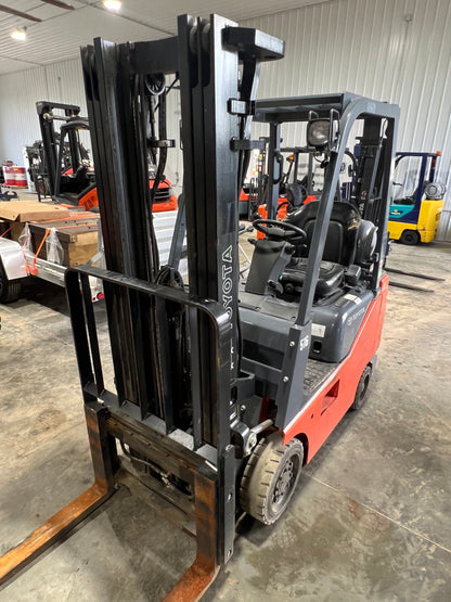2015 Toyota Forklift 4000lb Lift Capacity