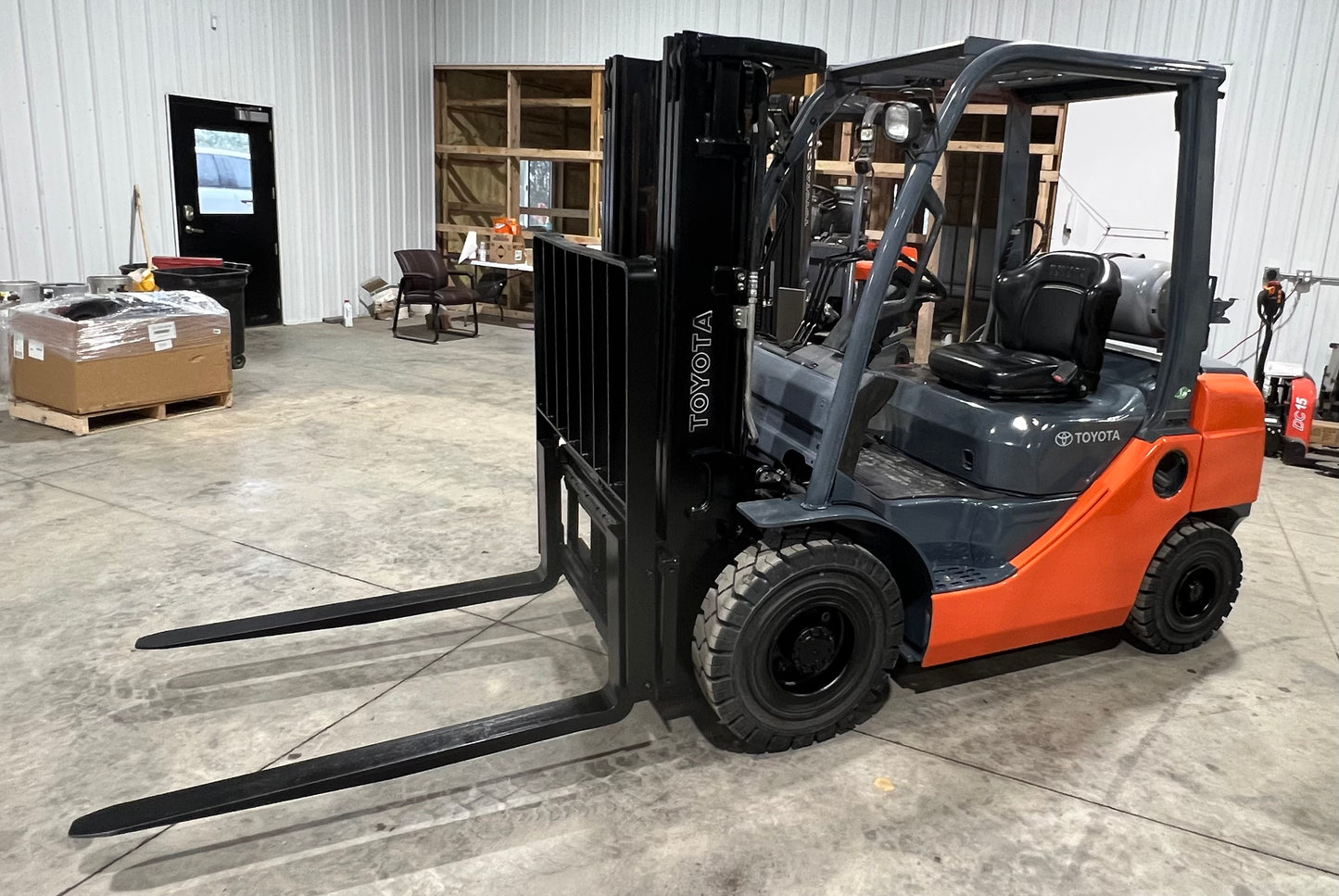 2018 Toyota Forklift 5000lb Lift Capacity (Low hrs!