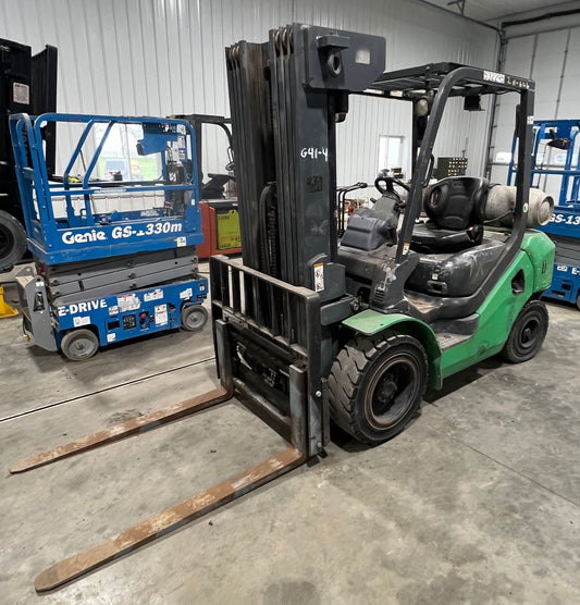 2013 Komatsu Forklift 6000lb Lift Capacity (Quad Mast 20’ Max Height