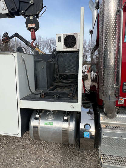 2014 Peterbilt 389 Sevice Truck
