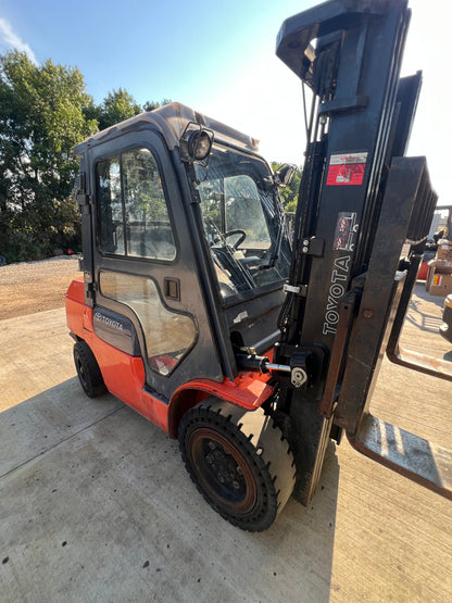 2004 Toyota Forklift (6500lb Lift Capacity