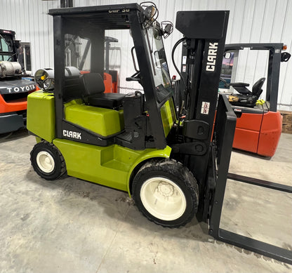 1999 Clark Forklift 6000lb Capacity