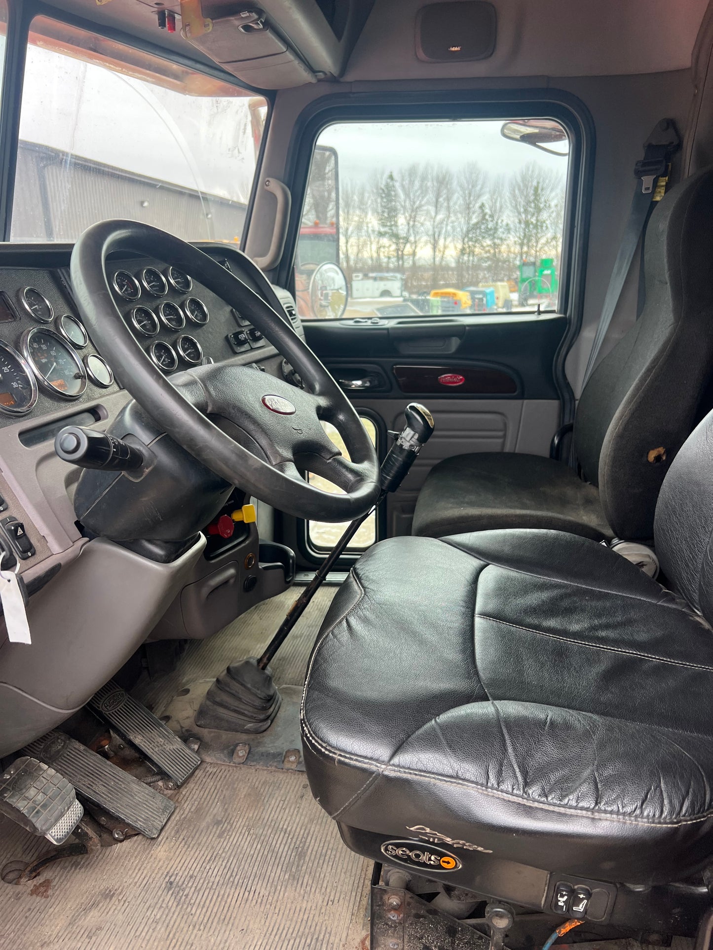 2018 Peterbilt 389 Extended Hood Low Mileage