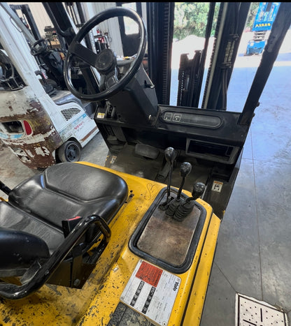 2000 Yale Forklift 6000lb Lift Capacity