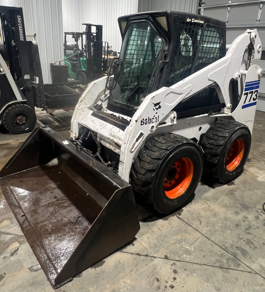 2001 Bobcat 773 Skidloader Kubota Diesel
