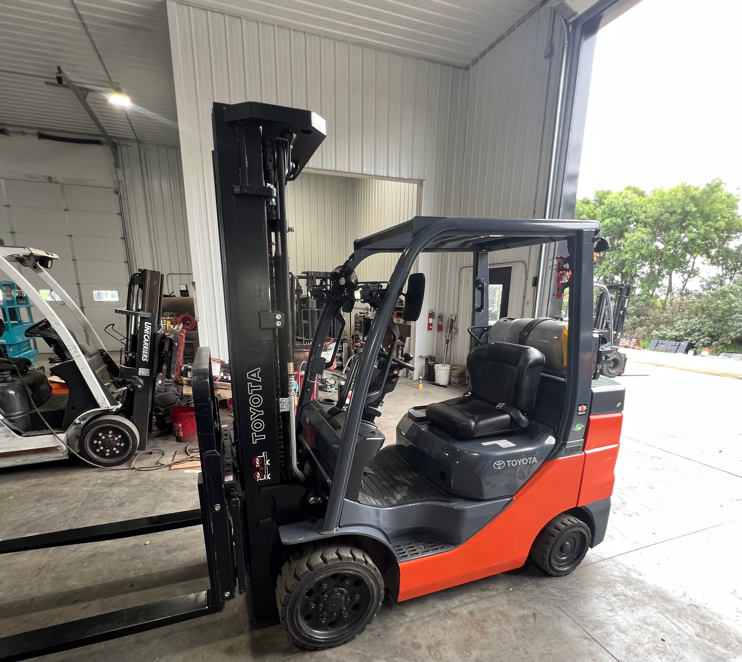 2022 Toyota Forklift (6500lb Lift Capacity (Nice!