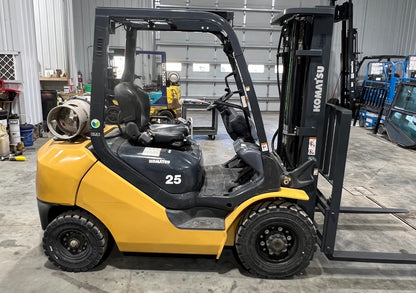 2017 Komatsu Forklift 5000lb Lift Capacity
