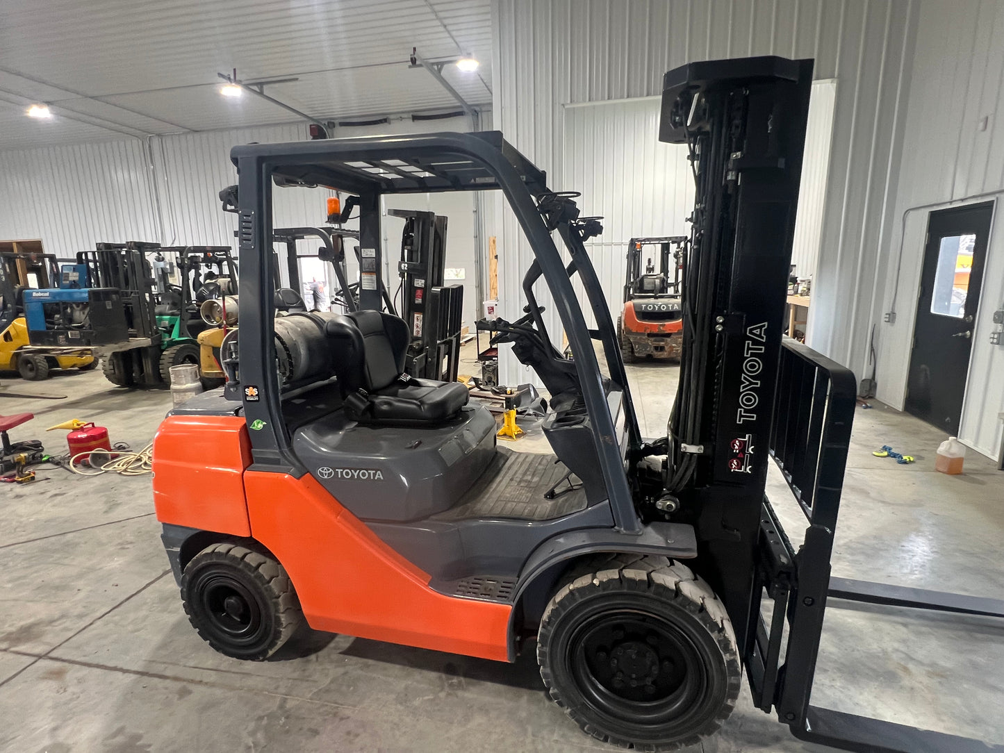 2016 Toyota Forklift 6000lb Lift Capacity