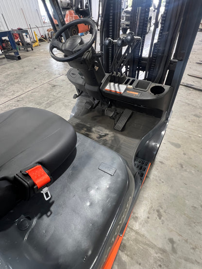 2008 Toyota Forklift 5000lb Lift Capacity