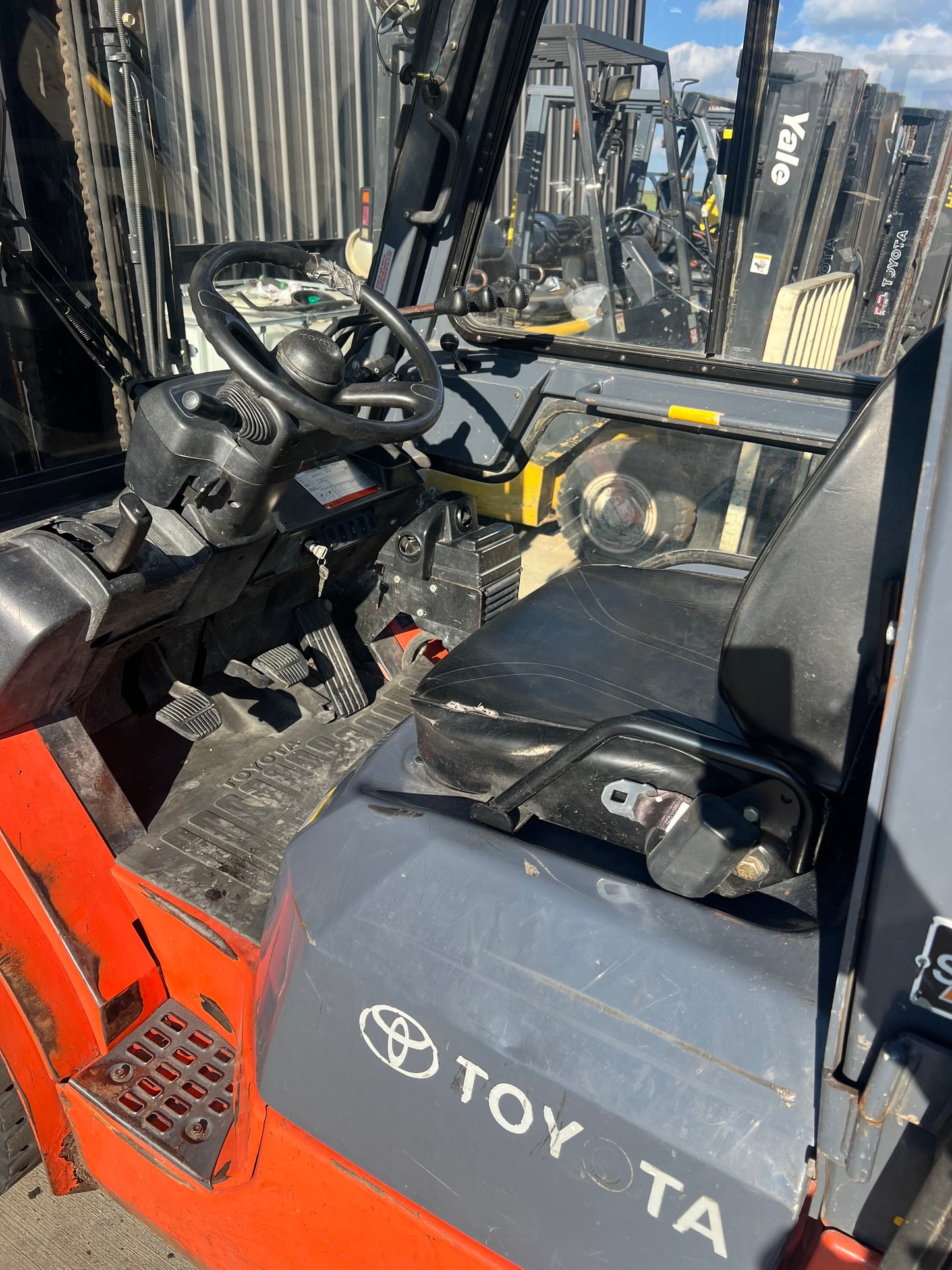 2004 Toyota Forklift (6500lb Lift Capacity