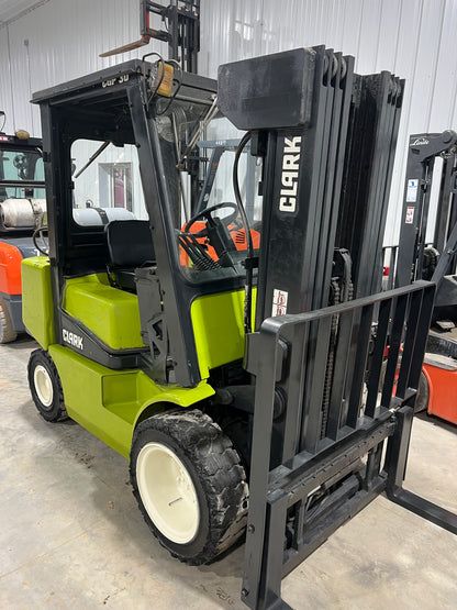 1999 Clark Forklift 6000lb Capacity