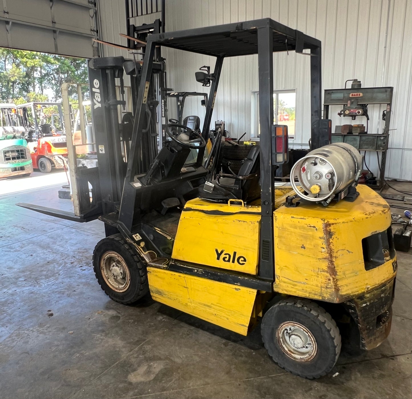 1999 Yale Forklift 5000lb Lift Capacity (Low Hrs!