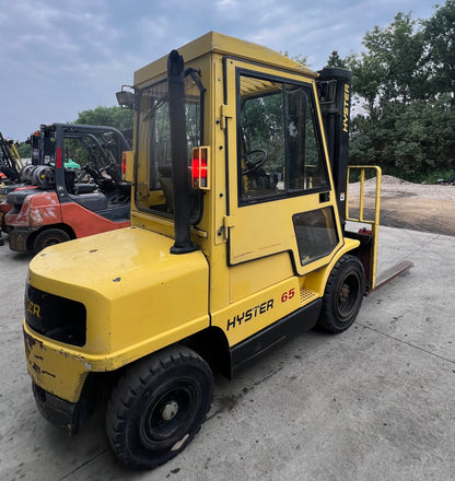 2001 Hyster Forklift (Cab Heat..