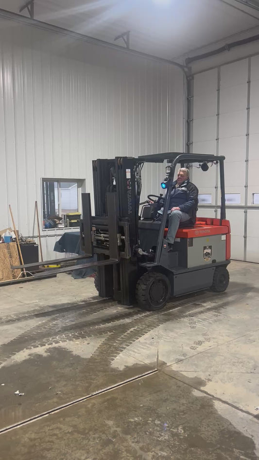 2023 Toyota Forklift (Like New!